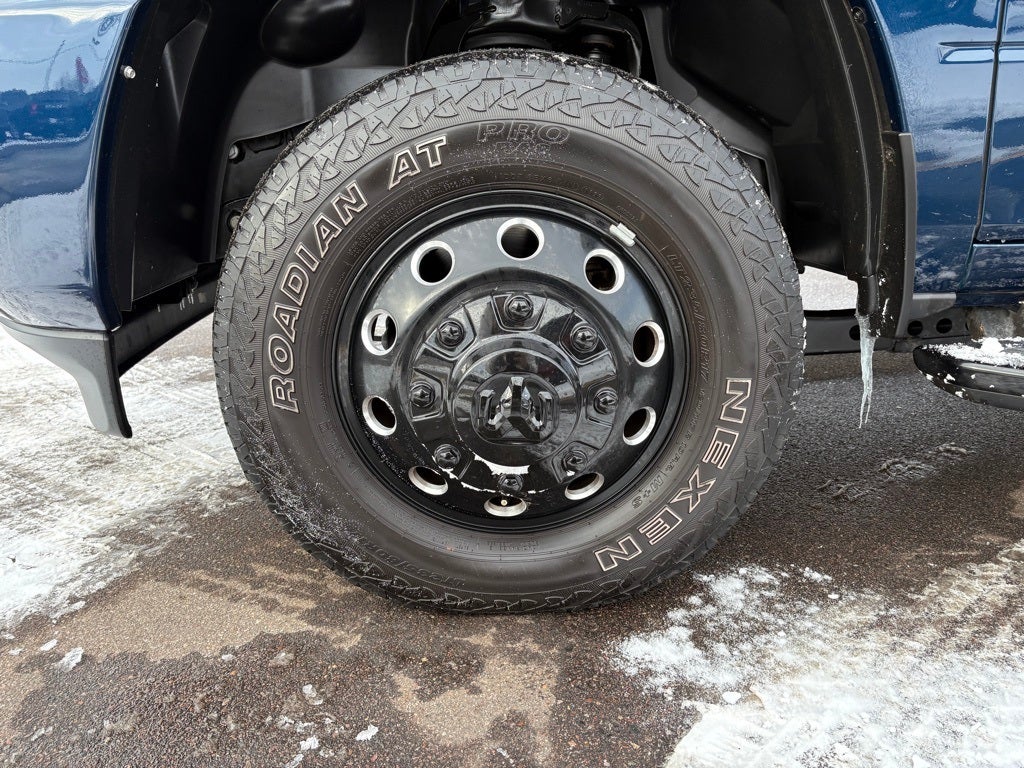 2024 RAM 3500 Laramie Crew Cab 4x4 8' Box