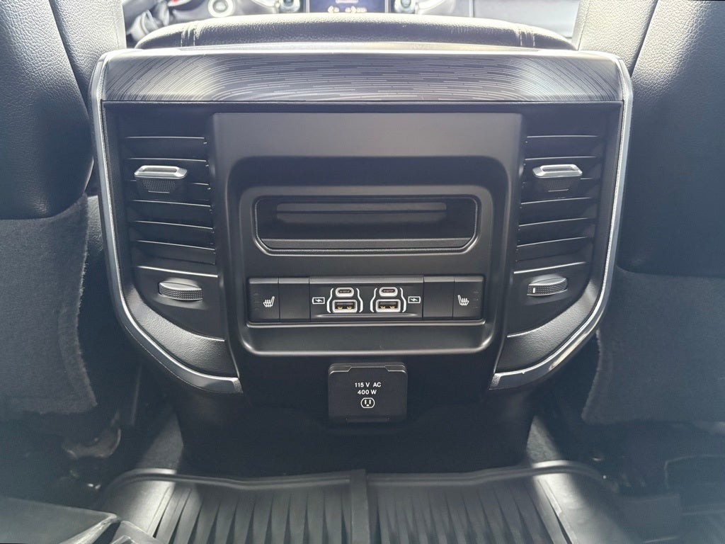 2024 RAM 3500 Laramie Crew Cab 4x4 8' Box