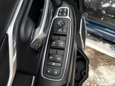 2024 RAM 3500 Laramie Crew Cab 4x4 8' Box