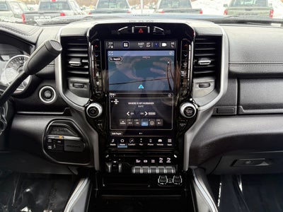 2024 RAM 3500 Laramie Crew Cab 4x4 8' Box