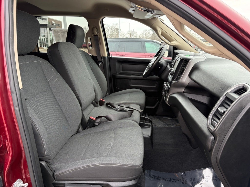 2019 RAM 2500 Tradesman Crew Cab 4x4 6'4' Box