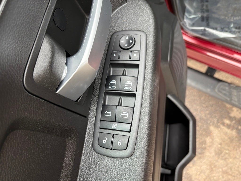 2019 RAM 2500 Tradesman Crew Cab 4x4 6'4' Box