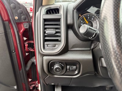 2019 RAM 2500 Tradesman Crew Cab 4x4 6'4' Box