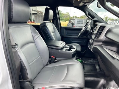 2023 RAM 2500 Tradesman Crew Cab 4x4 6'4' Box