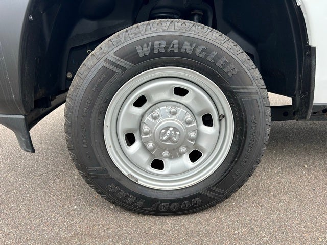 2023 RAM 2500 Tradesman Crew Cab 4x4 6'4' Box