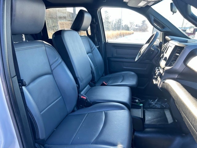 2023 RAM 2500 Tradesman Crew Cab 4x4 6'4' Box