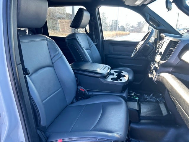 2023 RAM 2500 Tradesman Crew Cab 4x4 6'4' Box