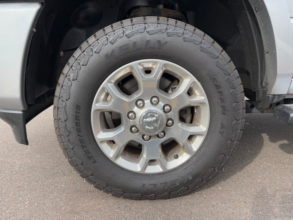 2022 RAM 2500 Laramie Crew Cab 4x4 6'4' Box