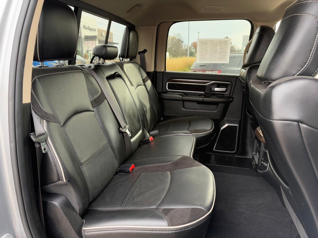 2022 RAM 2500 Laramie Crew Cab 4x4 6'4' Box