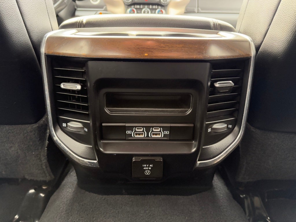 2022 RAM 2500 Laramie Crew Cab 4x4 6'4' Box