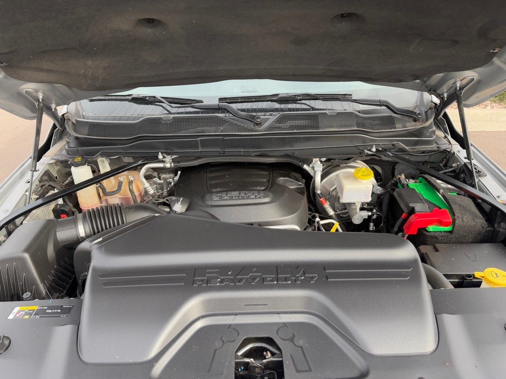 2022 RAM 2500 Laramie Crew Cab 4x4 6'4' Box