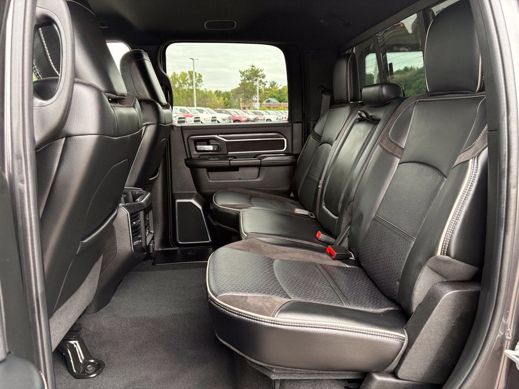 2023 RAM 2500 Laramie Crew Cab 4x4 6'4' Box