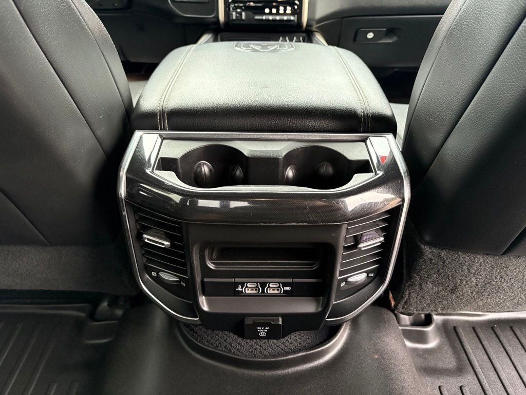 2019 RAM 2500 Laramie Crew Cab 4x4 8' Box