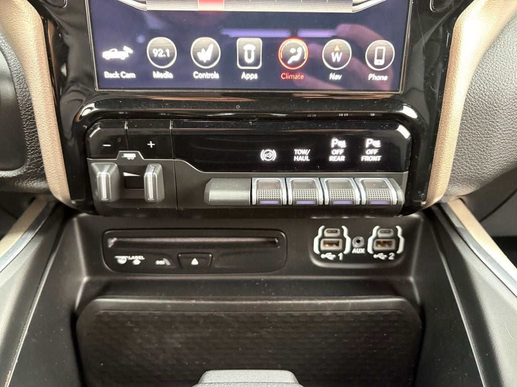 2019 RAM 2500 Laramie Crew Cab 4x4 8' Box