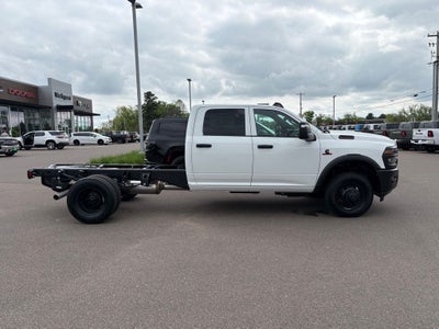 2026 RAM Ram 3500 Chassis Cab RAM 3500 TRADESMAN CREW CAB CHASSIS 4X4 60' CA