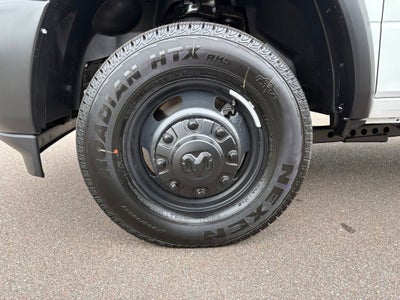 2026 RAM Ram 3500 Chassis Cab RAM 3500 TRADESMAN CREW CAB CHASSIS 4X4 60' CA