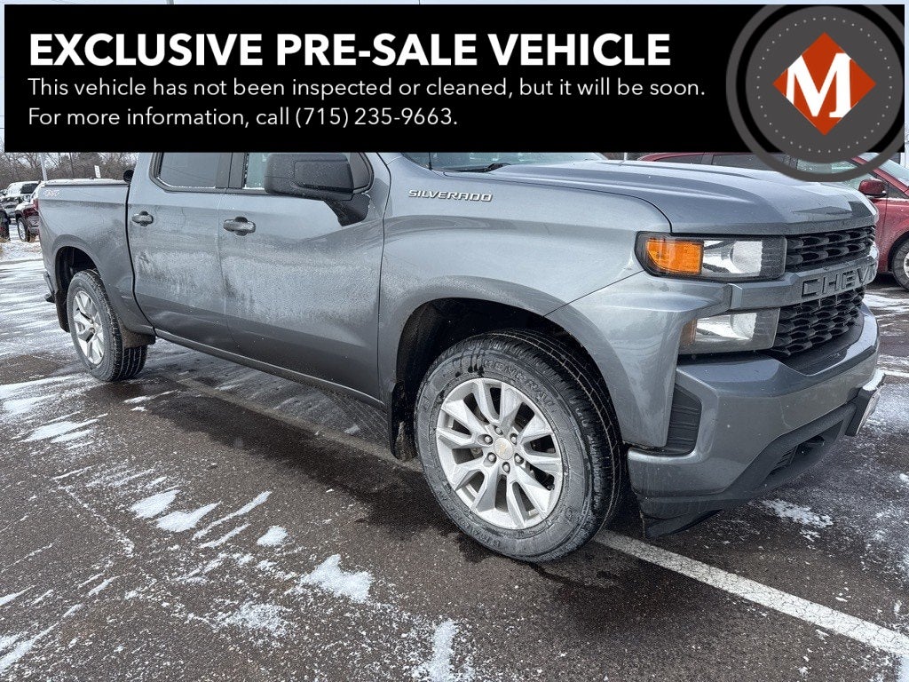2021 Chevrolet Silverado 1500 4WD Crew Cab Short Bed Custom