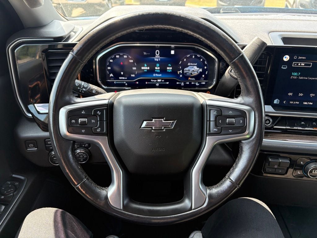 2022 Chevrolet Silverado 1500 4WD Crew Cab Short Bed RST