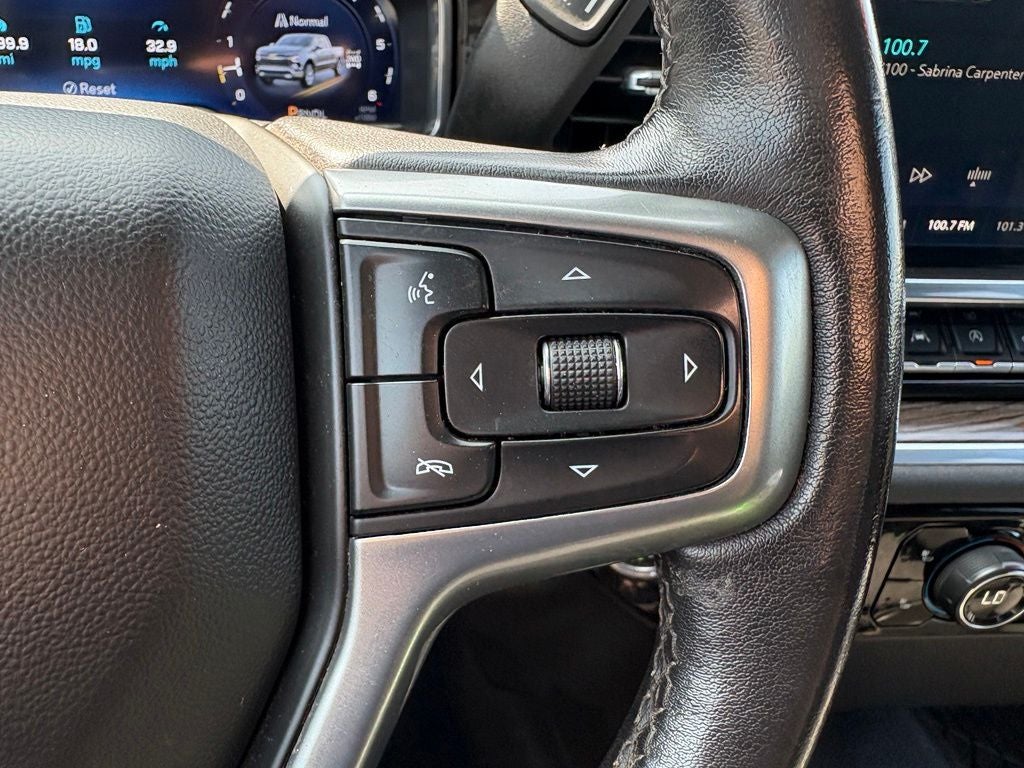 2022 Chevrolet Silverado 1500 4WD Crew Cab Short Bed RST