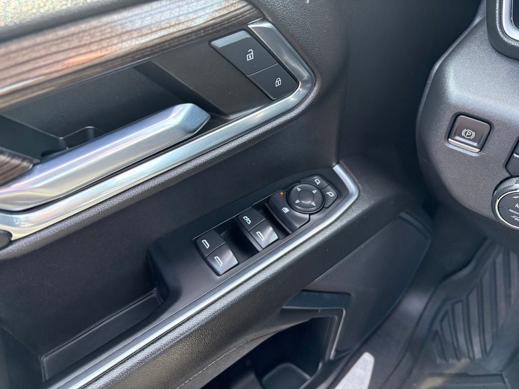 2022 Chevrolet Silverado 1500 4WD Crew Cab Short Bed RST