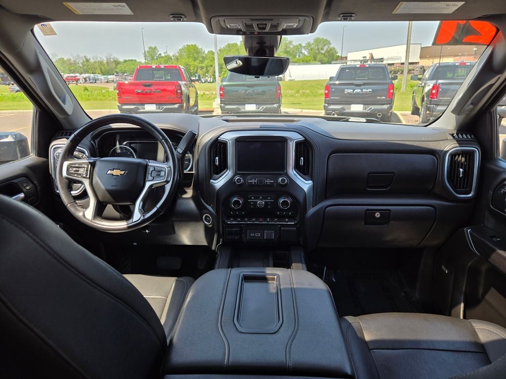 2021 Chevrolet Silverado 1500 4WD Crew Cab Short Bed LTZ