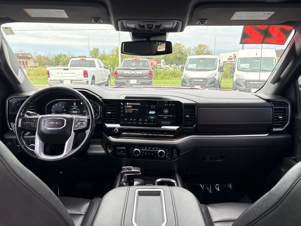 2022 GMC Sierra 1500 4WD Crew Cab Short Box SLT