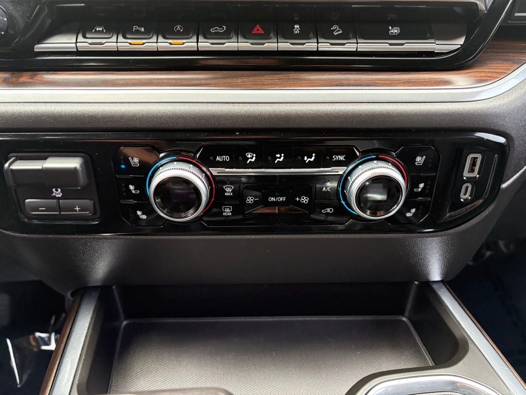 2022 GMC Sierra 1500 4WD Crew Cab Short Box SLT