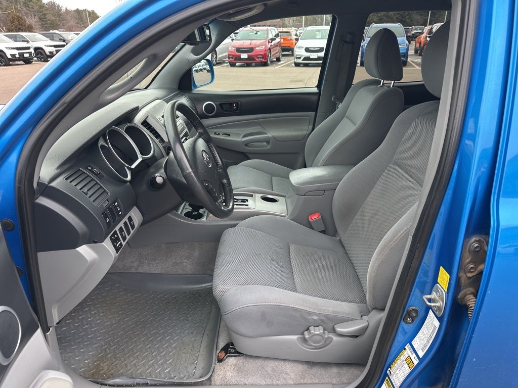 2011 Toyota Tacoma Base V6