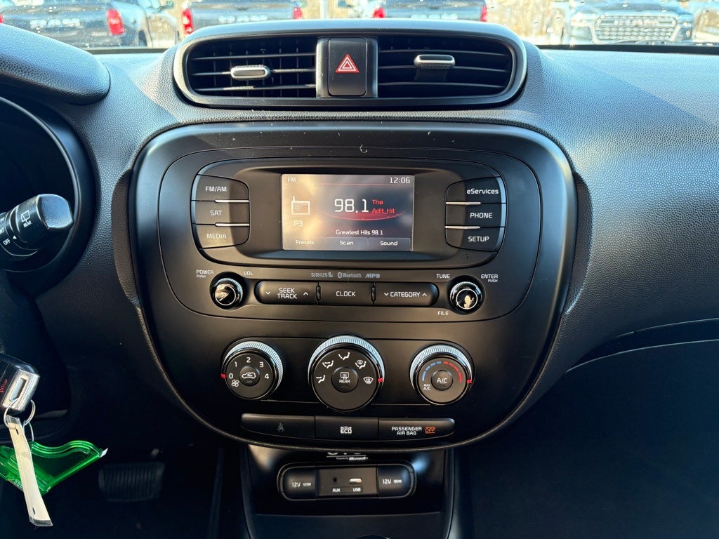 2015 Kia Soul Base