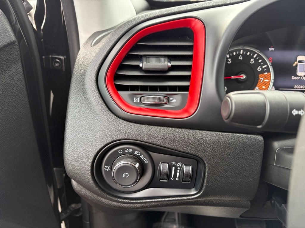 2023 Jeep Renegade Trailhawk 4x4