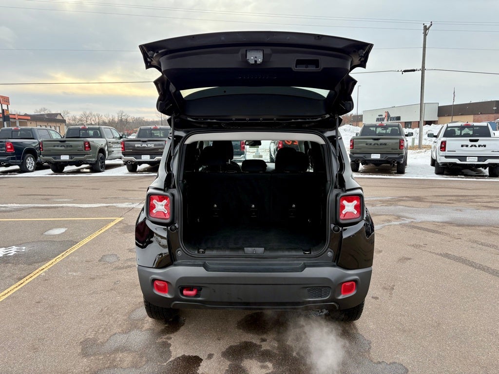 2023 Jeep Renegade Trailhawk 4x4